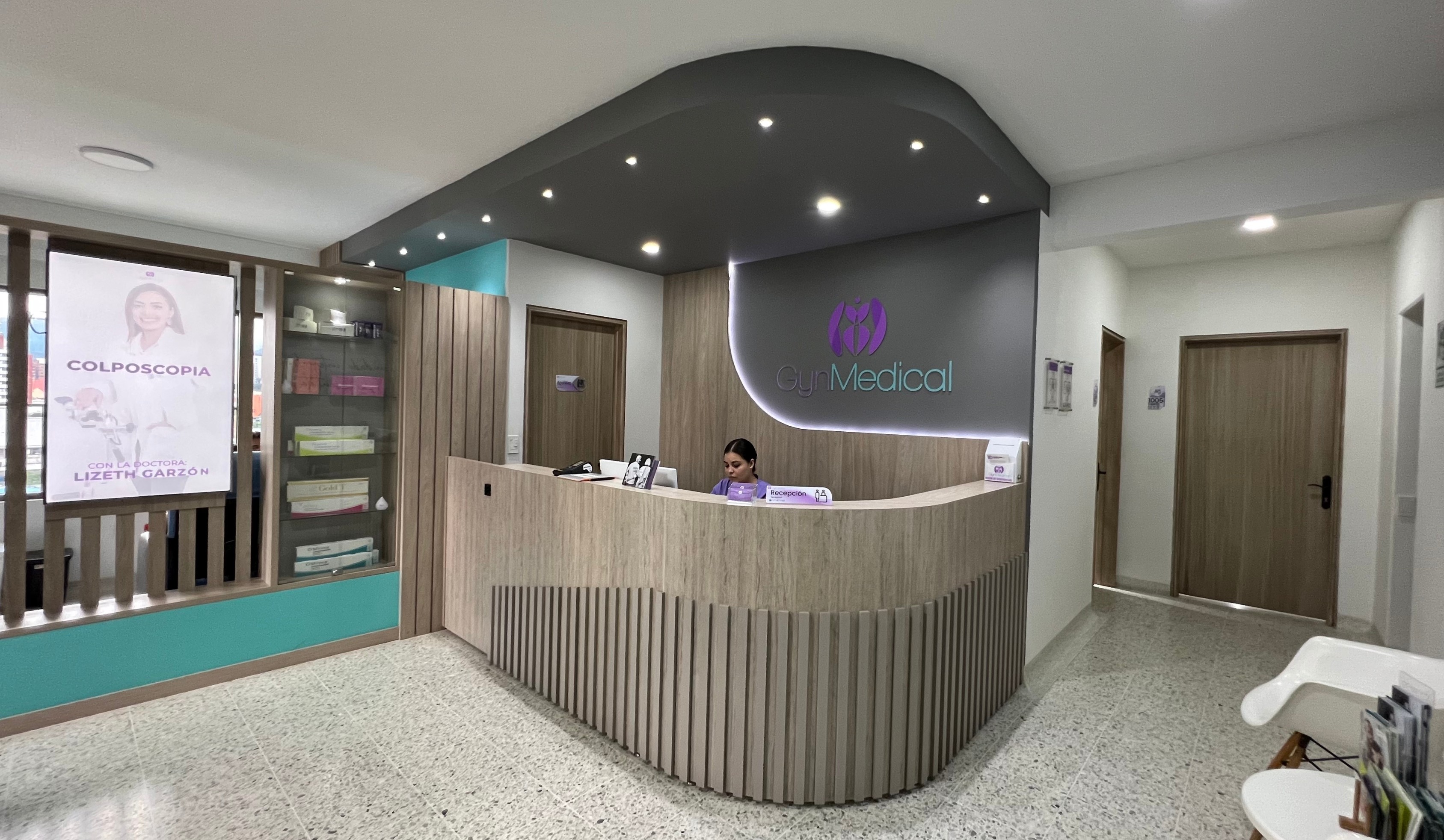 Recepción de GynMedical Clinic